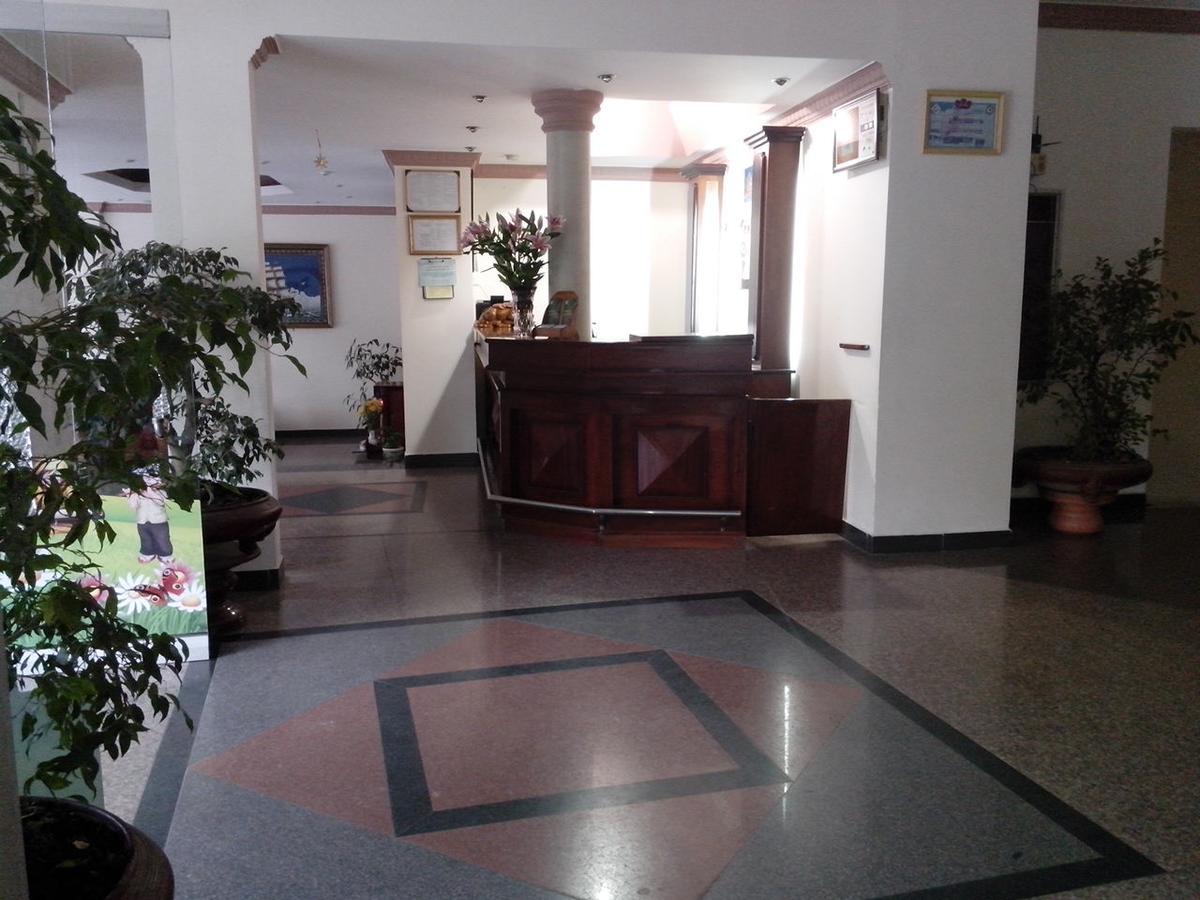 A Dong Hotel Da Lat Buitenkant foto